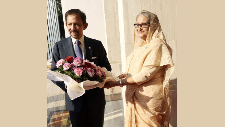 ব্রুনাইয়ের সুলতানকে ফুলেল শুভেচ্ছা প্রধানমন্ত্রীর