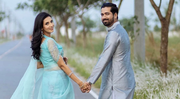 বিবাহবার্ষিকীর জন্য মিমের দুবাই ট্যুর