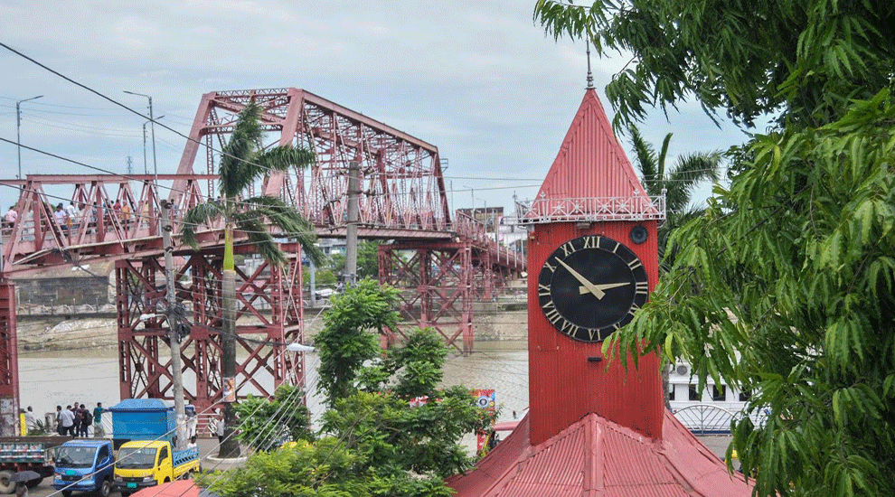 গোসল করতে নেমে সুরমায় শিশু নিখোঁজ