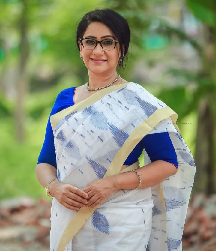 অভিনেত্রী মনিরা মিঠুর বাসায় চুরি