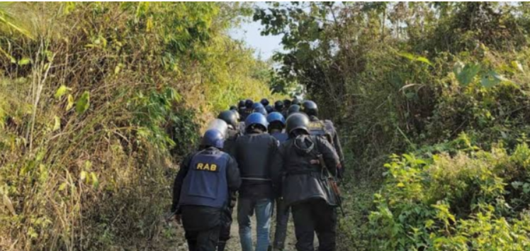 সিলেটে র‍্যাবের রাতভর অভিযানে ৪ জঙ্গি আটক