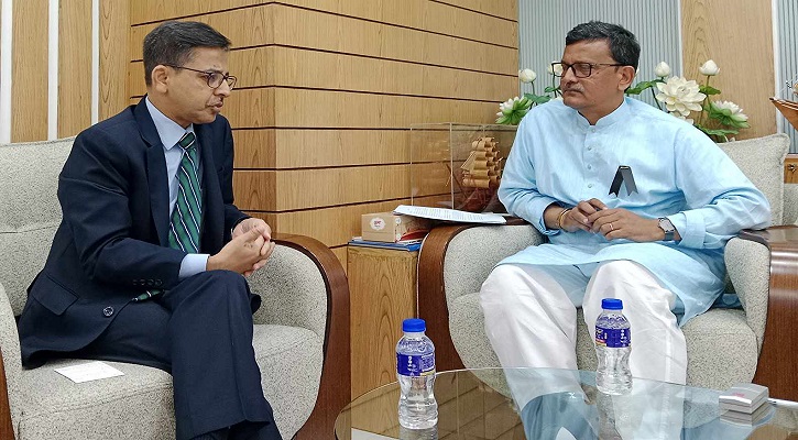 প্রধানমন্ত্রীর ভারত সফরের আগেই মৈত্রী সেতুতে যাত্রী চলাচলে পদক্ষেপ