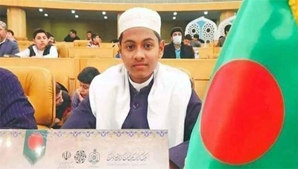 মসজিদে আল হারামের ইমাম হওয়ার স্বপ্ন বিশ্বজয়ী হাফেজ বশীরের