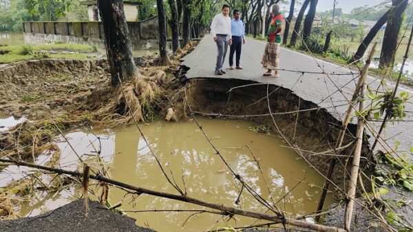 সিলেটে বন্যা পরিস্থিতির উন্নতি, ভেসে উঠছে ক্ষতচিহ্ন