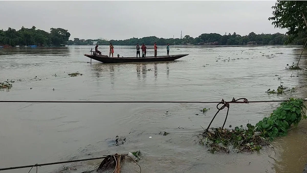 সুনামগঞ্জে নদ-নদীর পানি বা ড় ছে, ডু ব ছে গ্রাম