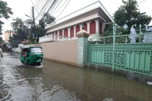 রাতের বৃষ্টিতে সিলেট বন্যা