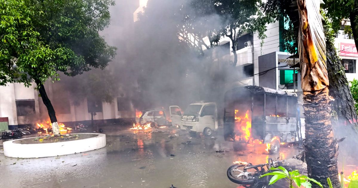 সিলেটে বিভিন্ন স্থাপনা-অফিস ভাঙচুর-অগ্নি সংযোগ, বাসায় হামলা