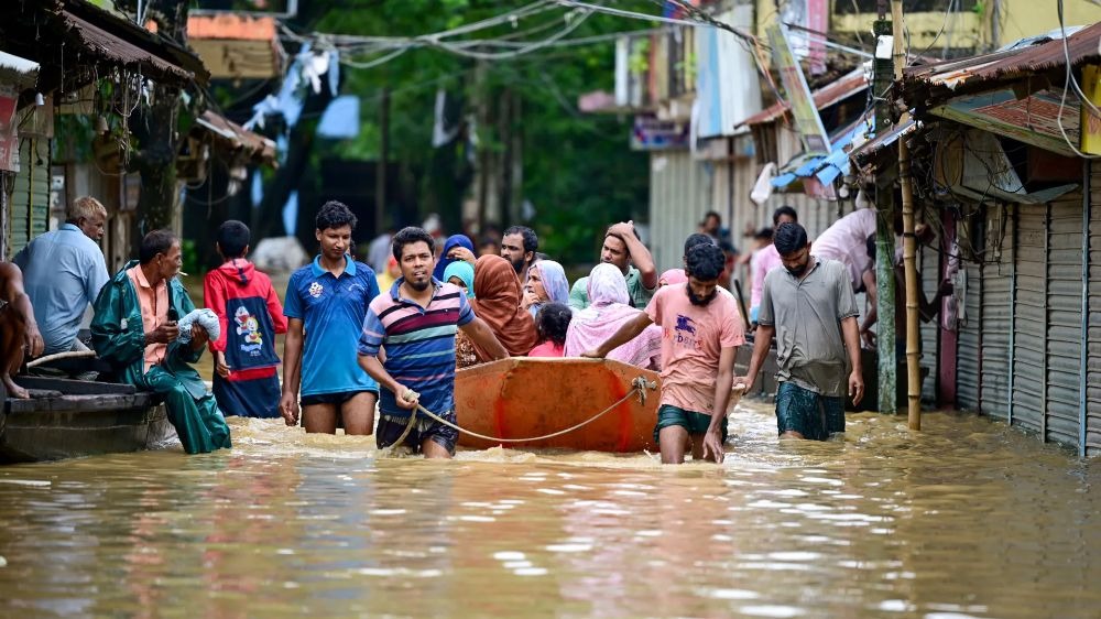 ভয়াবহ বন্যা ঝুঁকিতে উত্তর ও দক্ষিণ-পশ্চিমাঞ্চলের যেসব জেলা