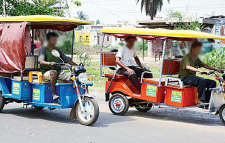 রাজধানীতে ব্যাটারিচালিত রিকশা বন্ধের নির্দেশ