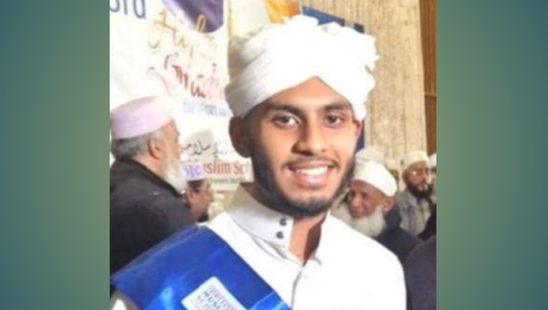 ইংল্যান্ডে বাংলাদেশী বংশোদ্ভূত মিনহাজের কৃতিত্ব