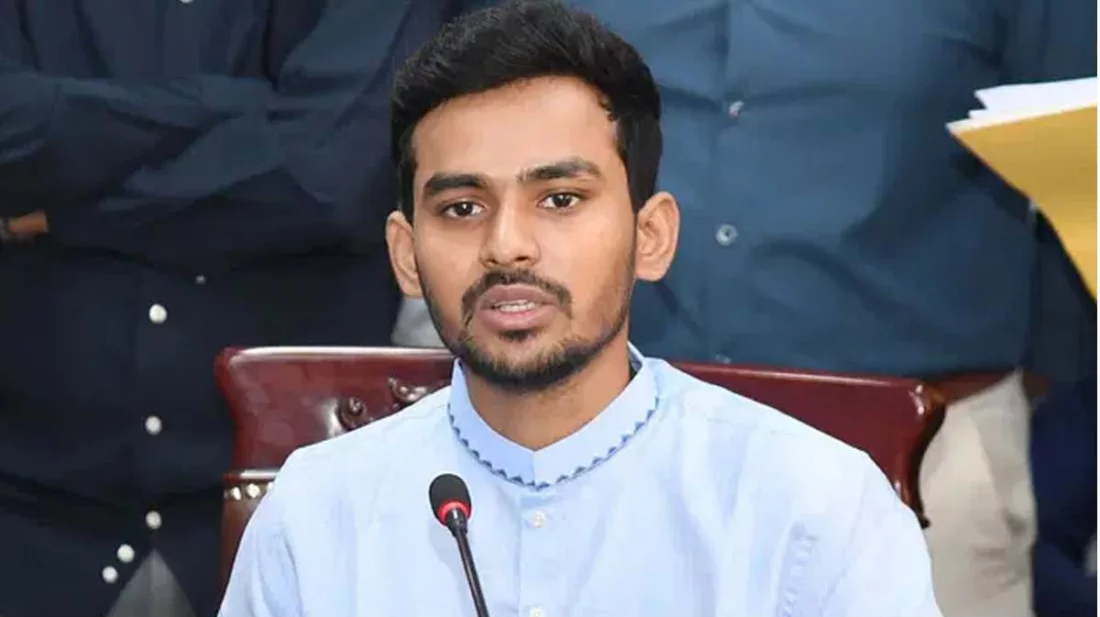 উপদেষ্টাদের কেউ রাজনীতি করলে সরকার থেকে বের হয়েই করবে : আসিফ মাহমুদ