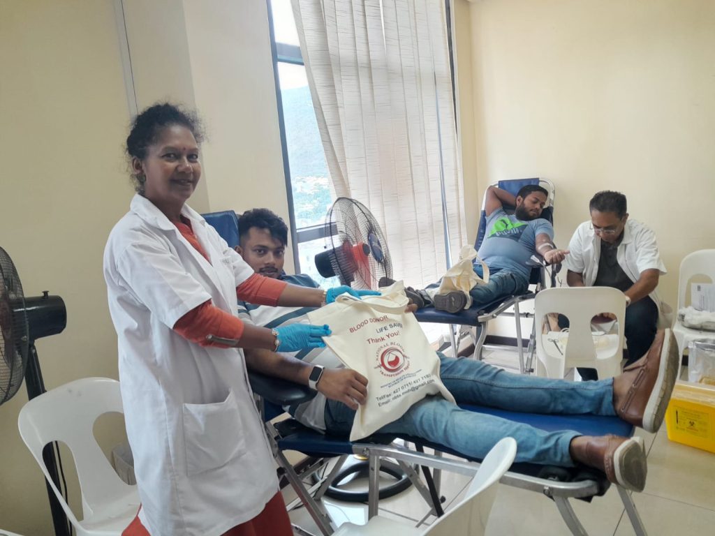 পোর্ট লুইস কর্তৃক স্বেচ্ছায় রক্তদান কর্মসূচীর আয়োজন