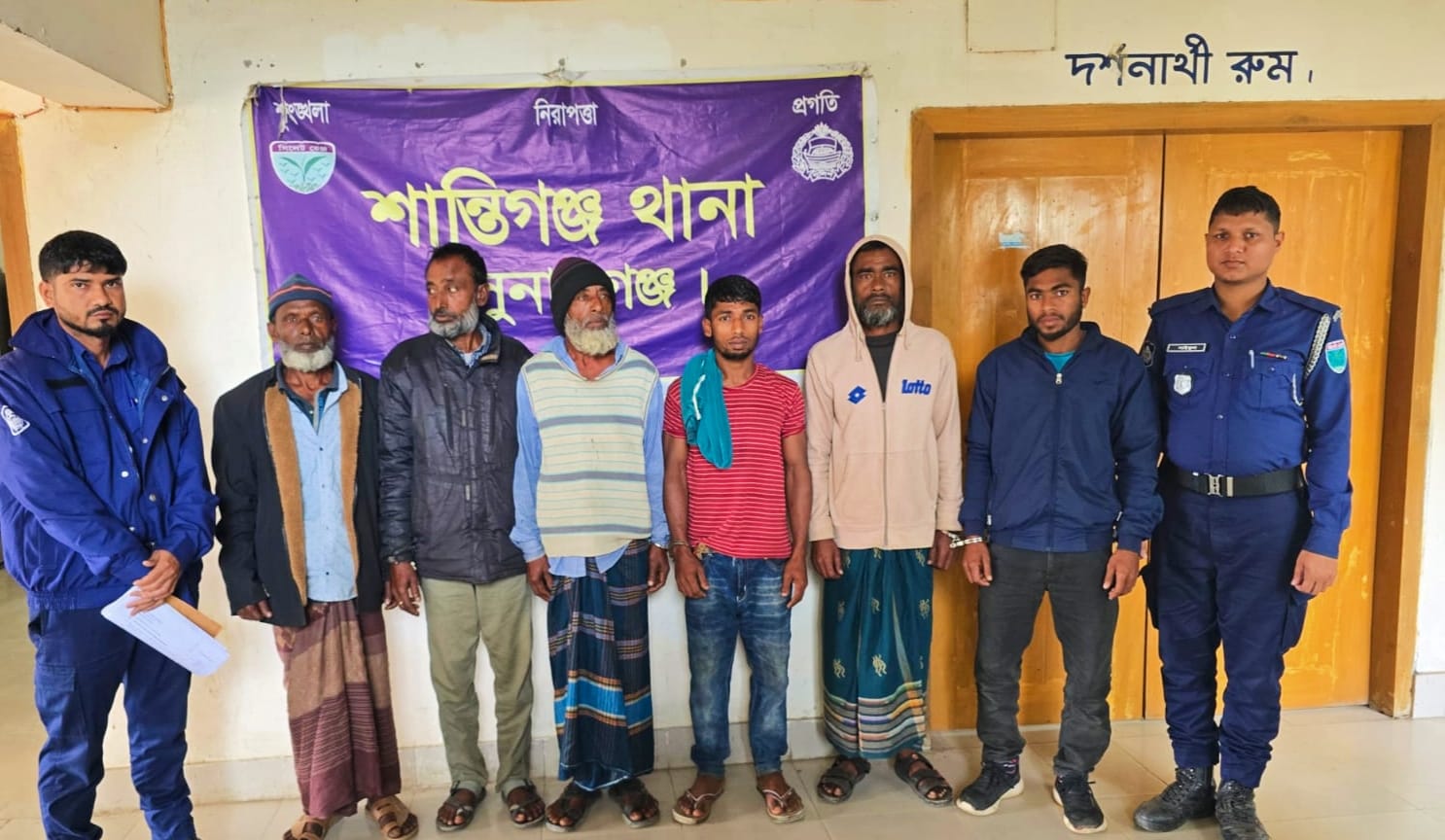 শান্তিগঞ্জে পরোয়ানাভুক্ত ৬ আসামী গ্রেফতার 