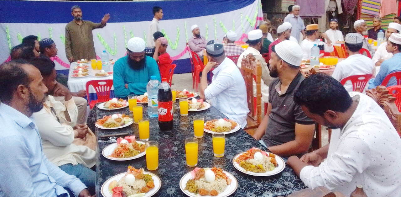 মারুফ আহমদের পরিবারের উদ্যোগে ইফতার ও দোয়া মাহফিল