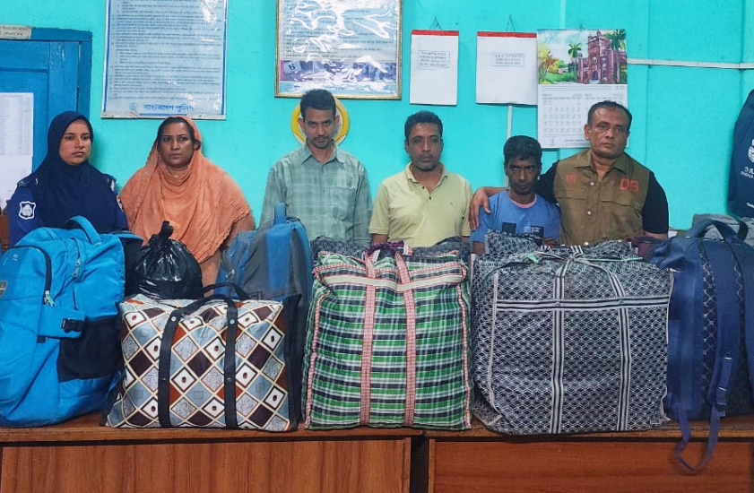 সিলেট রেল স্টেশনে ধরা পড়লো ঢাকার ইয়াছমিনসহ ৪ কালোবাজারি