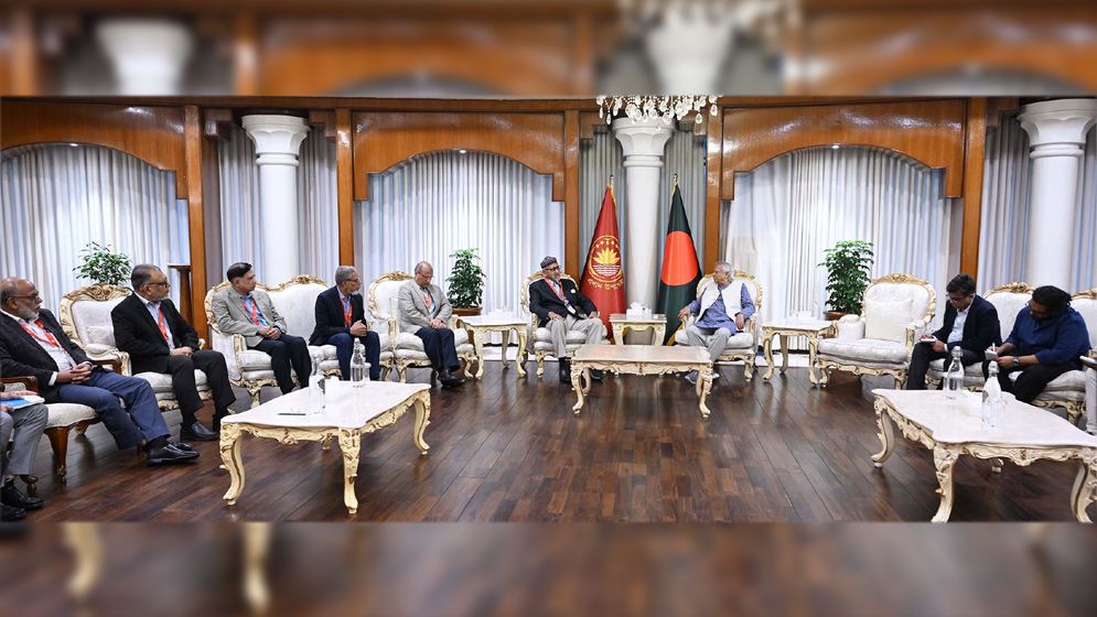 বিডিআর হত্যাকাণ্ডের রহস্য উদঘাটন করতেই হবে : প্রধান উপদেষ্টা