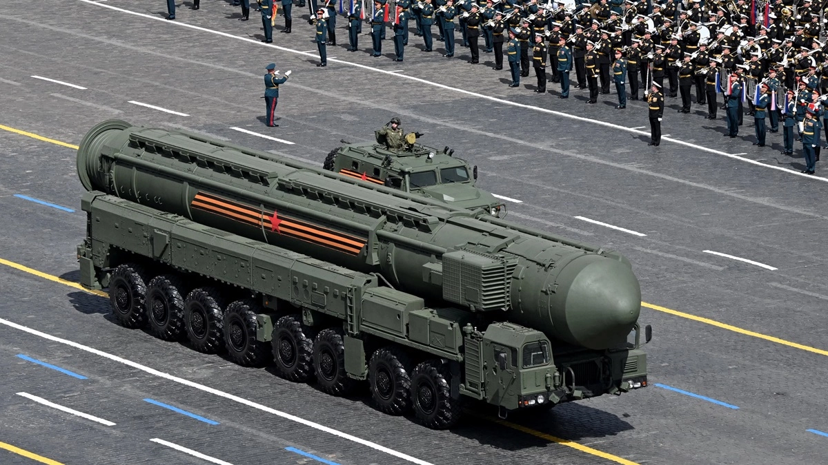 পশ্চিমাদের অন্তরে কাঁপন ধরাতে ভয়ংকর ক্ষেপণাস্ত্র ‘উৎক্ষেপণ করবে’ রাশিয়া