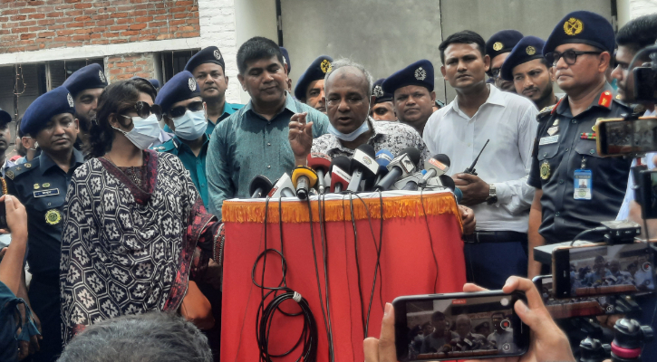 যার পয়সা আছে তারা ভালো খেতে পারে কারাগারে : স্বরাষ্ট্র উপদেষ্টা