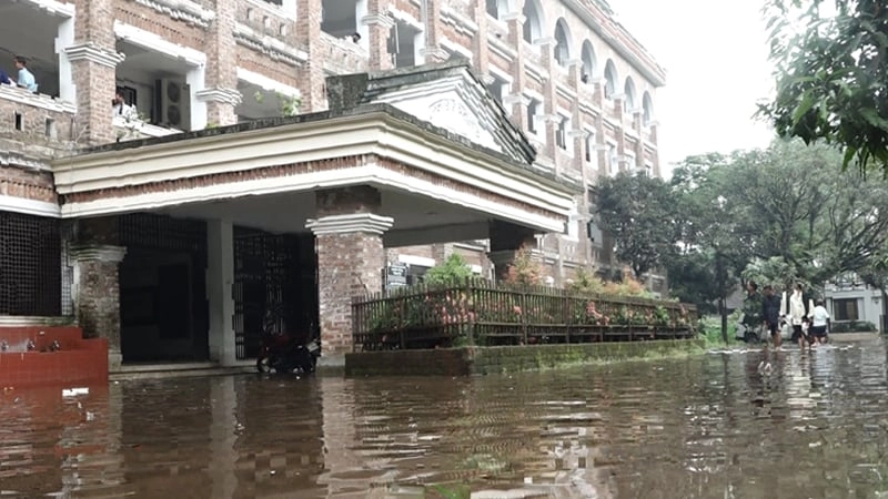 নোয়াখালীতে দেশের সর্বোচ্চ বৃষ্টি, জলাবদ্ধতায় জনদুর্ভোগ