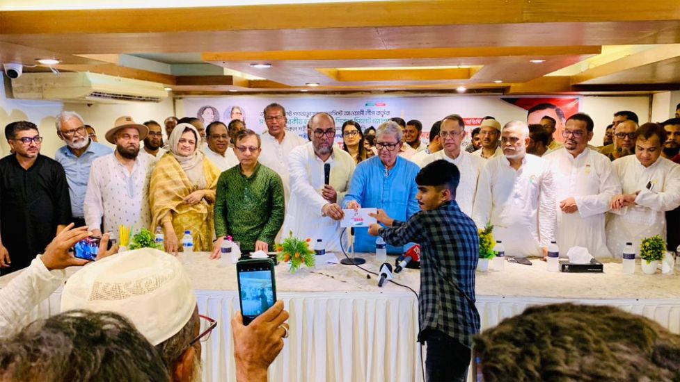 জুলাই বিপ্লবের শহীদ পরিবারদের সম্মাননা দিল সিলেট জেলা বিএনপি