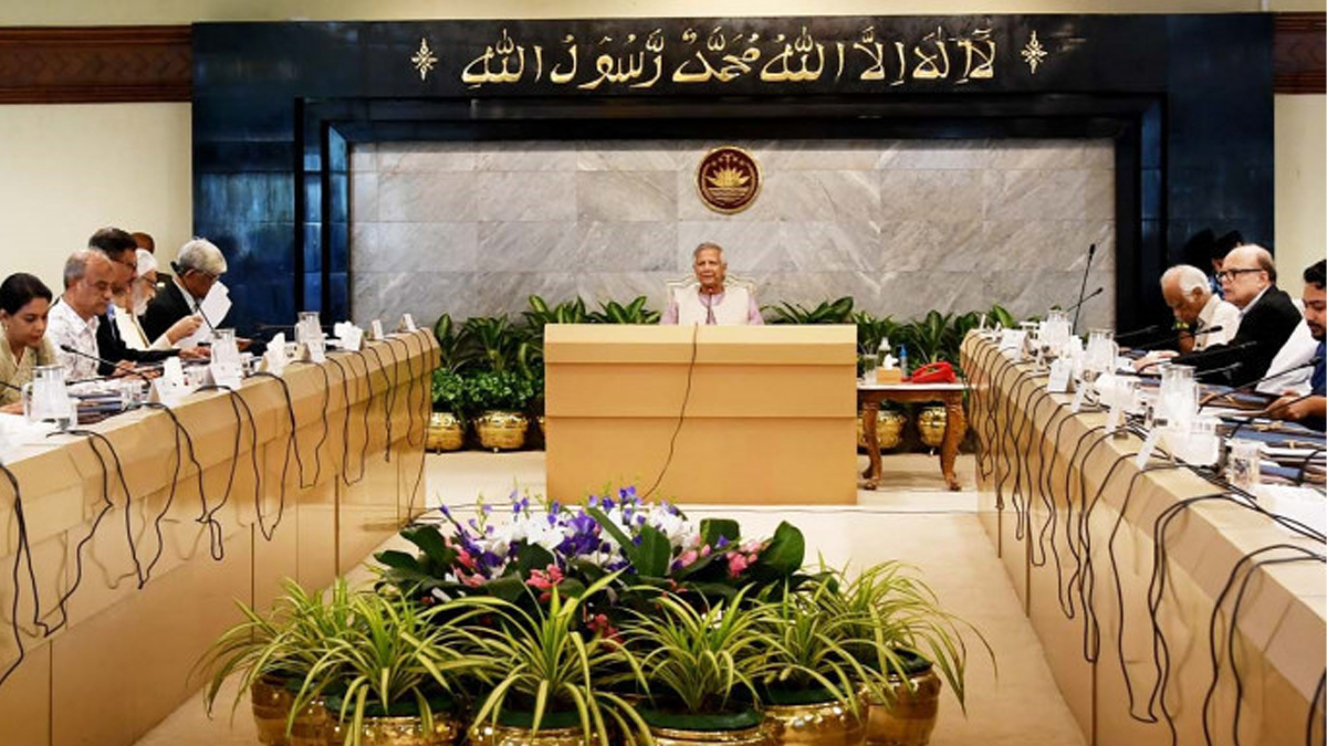 সরকারি চাকরিজীবীদের সাজা কমিয়ে বাধ্যতামূলক অবসরের বিধান