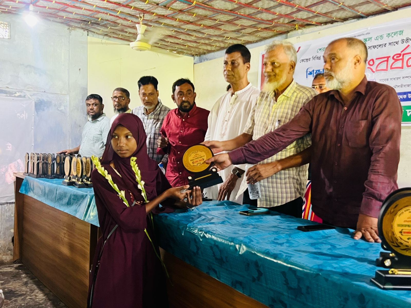 মৌলভীবাজারে এসএসসি পরীক্ষার্থীদের সংবর্ধনা