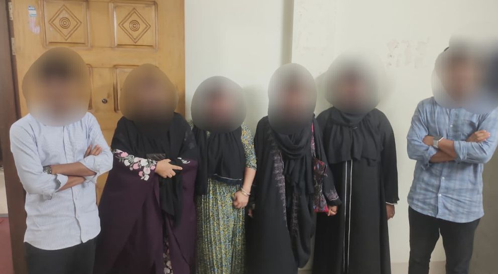 মিরাবাজারে ৬ তরুণ-তরুণী আটক