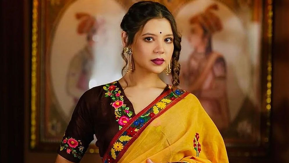 রুশ মডেল মনিকা কবির।