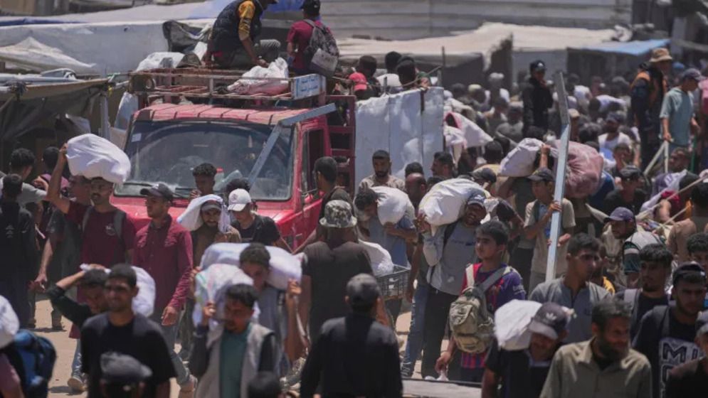 গাজায় খাদ্যবাহী ট্রাক উল্টে কমপক্ষে ২০ ফিলিস্তিনি নিহত, আহত বহু