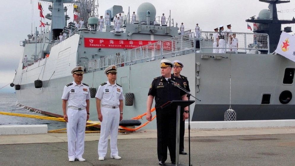 জাপান সাগরে যৌথ সামরিক মহড়া শুরু করেছে চীন ও রাশিয়া