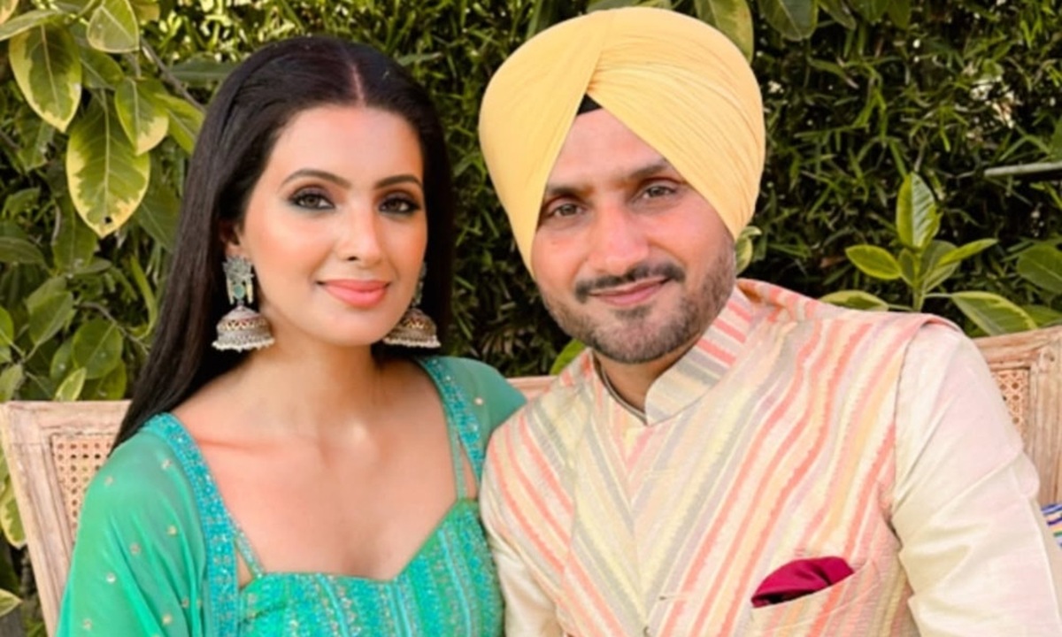 এক ফোনালাপে ২৭ হাজার রুপির বিল