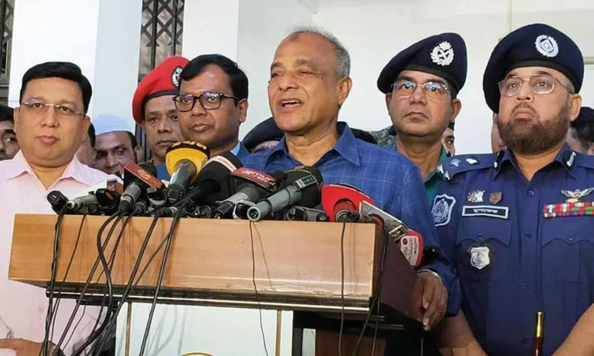 নির্বাচনে সেনা, নৌ ও বিমান বাহিনী মোতায়েন করা হবে : স্বরাষ্ট্র উপদেষ্টা