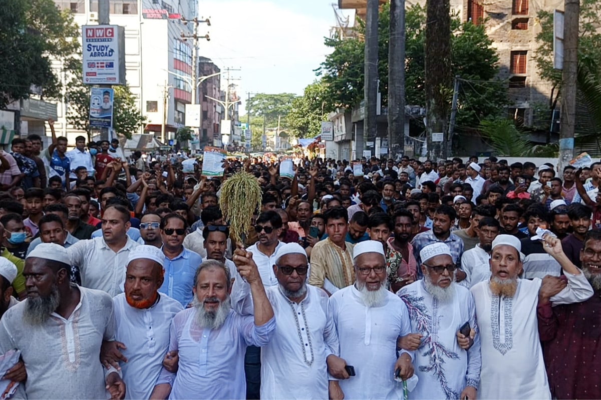 বিশাল শো-ডাউন করে প্রচারণায় নামলেন আরিফ