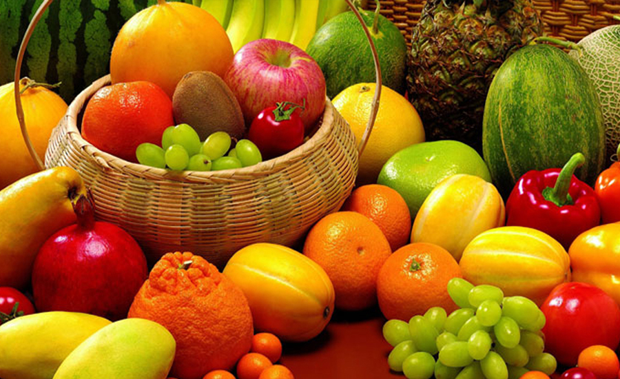 ‘খালি পেটে জল ভরা পেটে ফল’ আসলেই কি তাই!