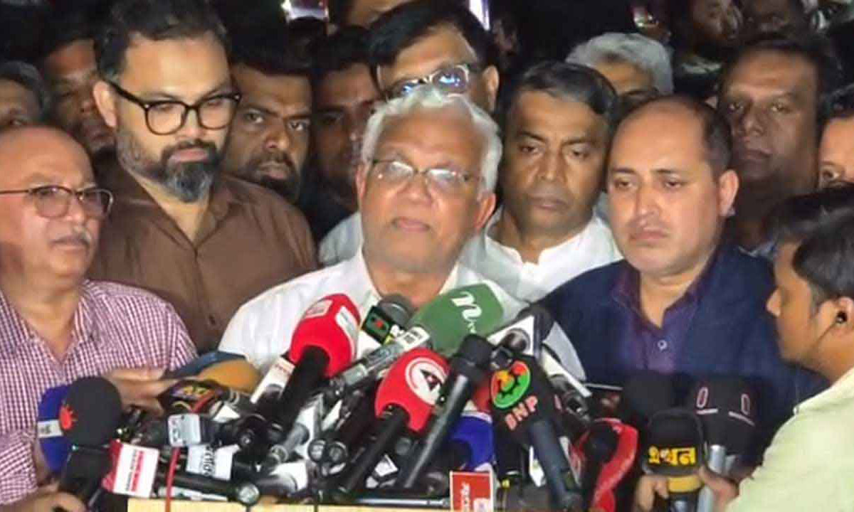 তিন দিন ধরে একই অবস্থায় খালেদা জিয়া : জাহিদ