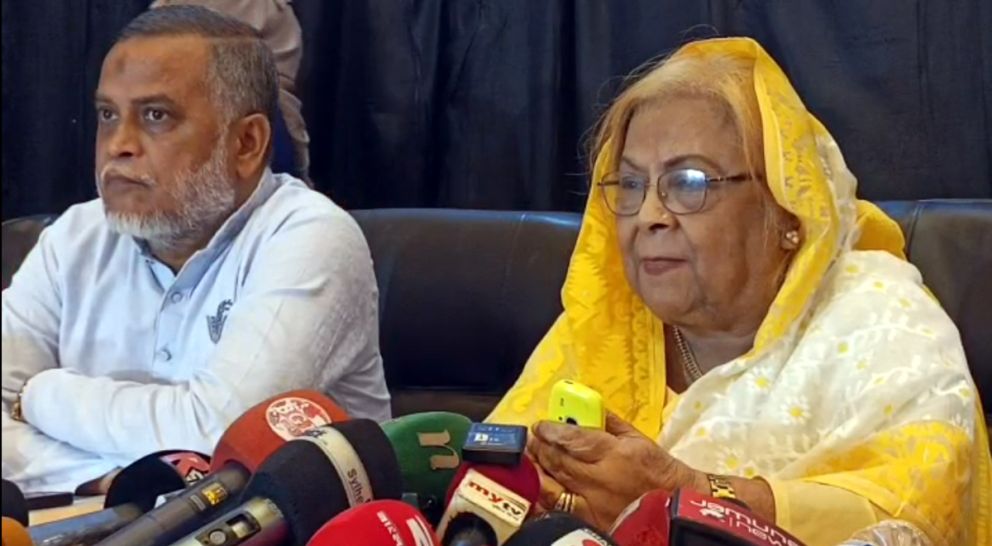 নির্বাচনের আগে সংস্কার ও গণভোট ইস্যুতে ঝামেলা হতে পারে : সেলিমা রহমান