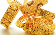 সোনার নতুন দাম, কত কমলো?