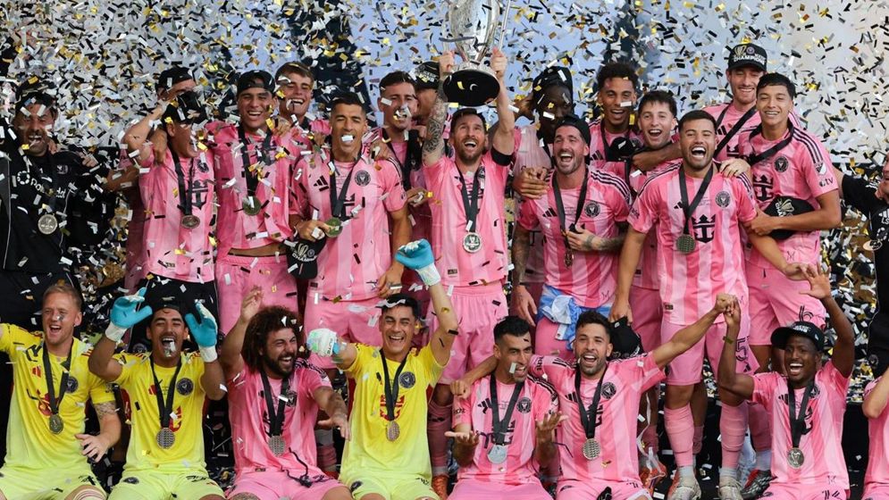 ইতিহাস গড়ে কত টাকা পেল মেসিরা