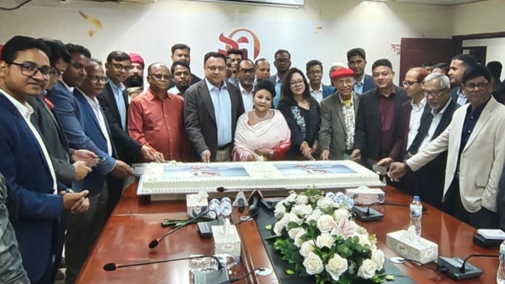 প্রতিষ্ঠাবার্ষিকীতে বক্তারা  দেশ ও গণমানুষের কণ্ঠস্বর যুগান্তর