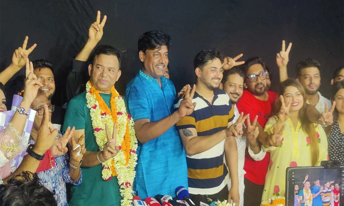 শিল্পী সমিতির সভাপতি শিবা শানু, সম্পাদক জয় চৌধুরী