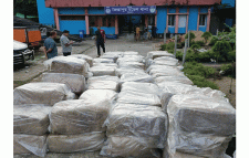 সিলেটে বালুর নিচে মিলল কোটি টাকার শাড়ি