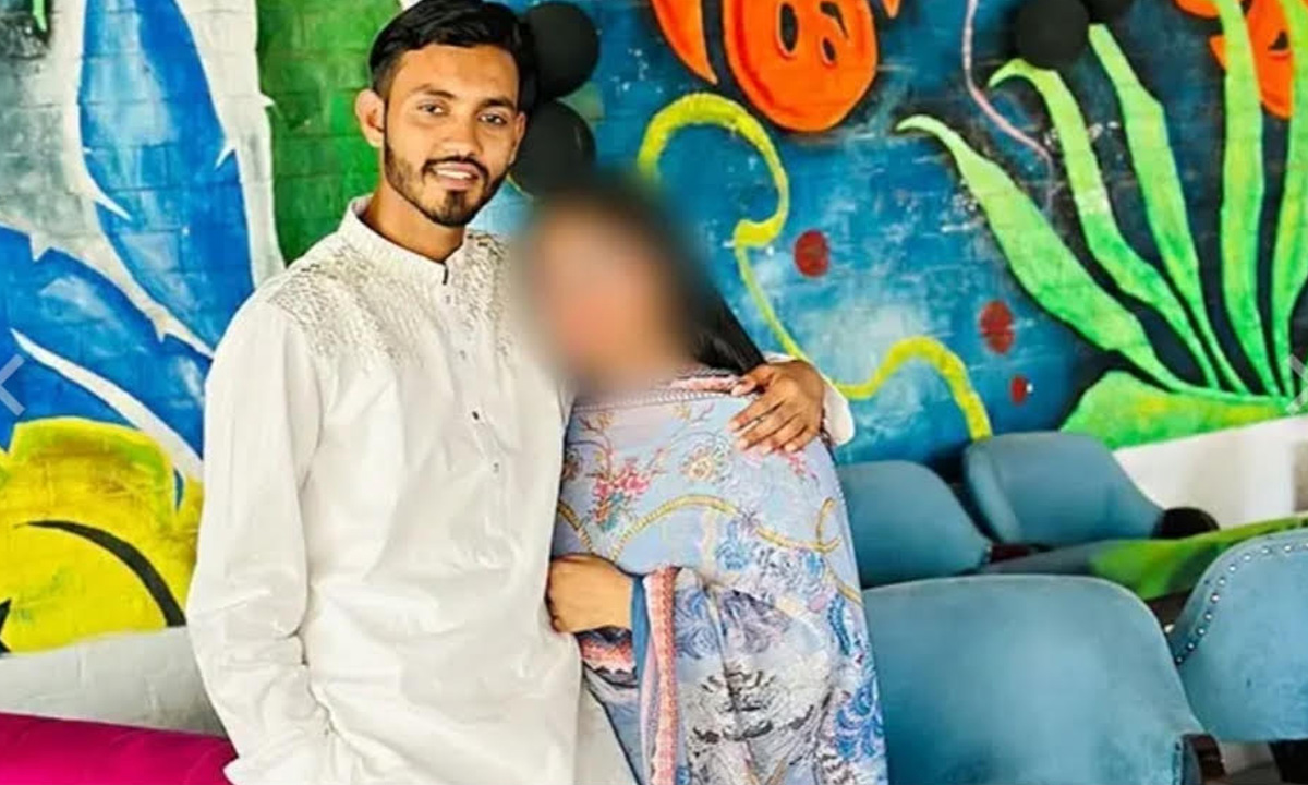 তরুণীকে অপহরণের অভিযোগ, লাইভে এসে বললেন ‘ভালোবাসে বিয়ে করেছি’